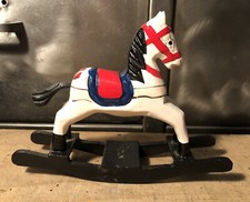 Petit Cheval À Bascule En