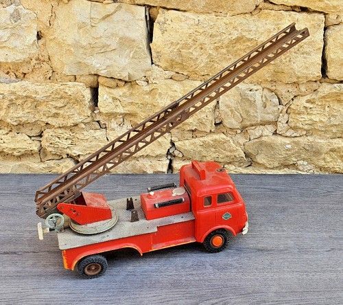Ancien camion pompier grande - camion,