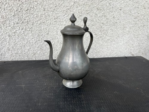 Cafetière ancienne étain - ancienne, en