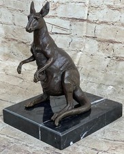 Sculpture En Bronze Kangourou
