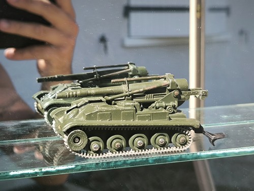 Dinky toys 813 - toys, canon