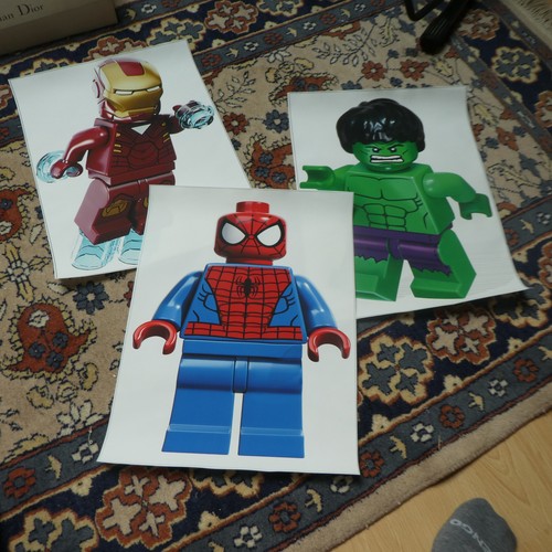 Lot affiches personnages - 3,