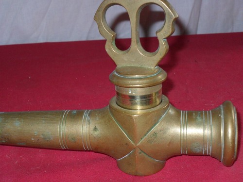 Robinet clefs bronze cuve - a,