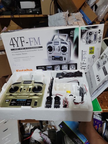 Futaba 4yf channel radio - 4yf, fm