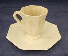 Tasse octogonale en  faïence & Montereau  perles Ivoire. 19 ème 2