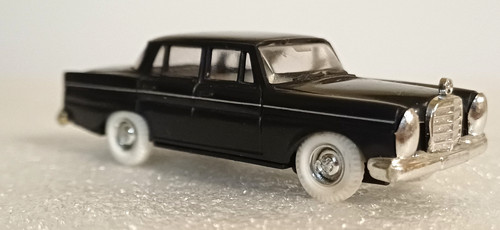 Praliné voiture mercedes - praliné,