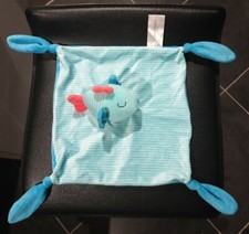 Doudou Plat Rayé Poisson Bleu