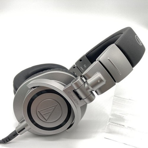 Wired headphones audio - headphones,