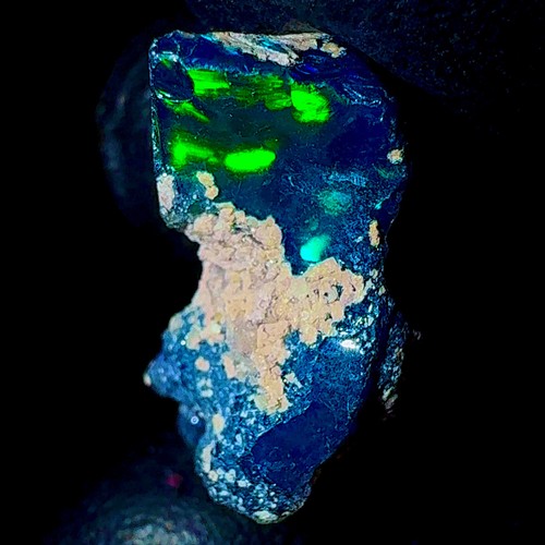 Black opal naturel feu - opal,,
