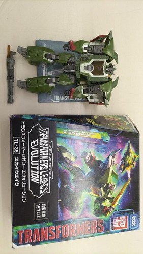 Takara tomy toy transformers - tomy,