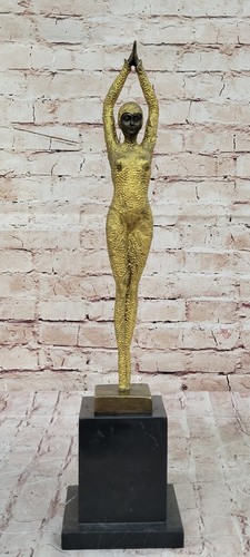 Desirable chiparus museum - chiparus,