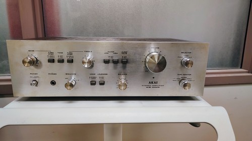 Akai 2400 integrated power - akai,