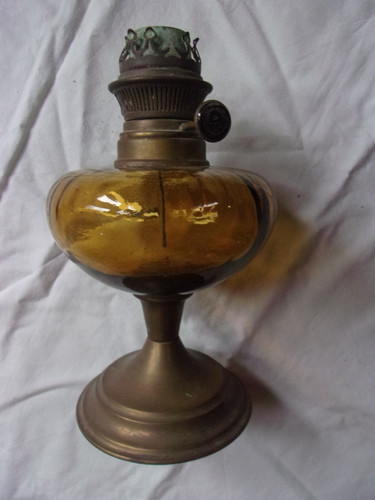 Lampe pétrole ancienne - à,
