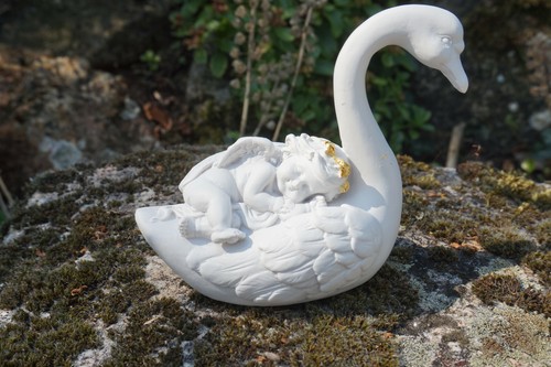 A332524 figurine statuette - a332524,
