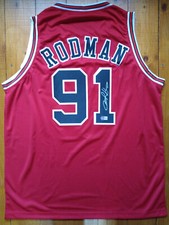Maillot de basket Chicago Bulls signé Dennis Rodman avec COA Beckett