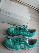 baskets Geox Respira modèle Sukie A couleur vert Watersea woven tex  + Suede 39