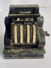 ANCIEN TAILLE CRAYON - CAISSE