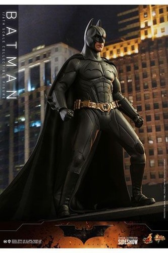 Hot toys batman begins - begins,