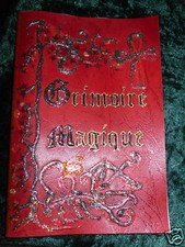 GRIMOIRE LIVRE DES OMBRES FAIT MAIN ESOTERISME MAGIE couverture Rouge