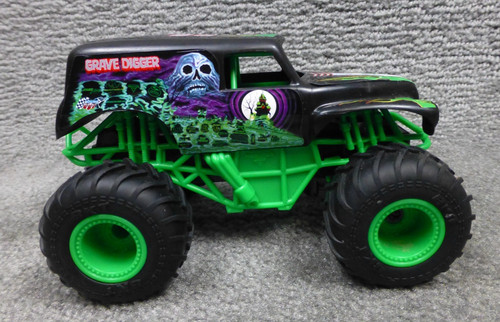 Monster jam grave digger - monster,