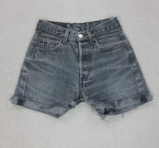 Short Jean Hotpants Vintage 90s Made in France Levi's 501 Femme W26 Gris Coton