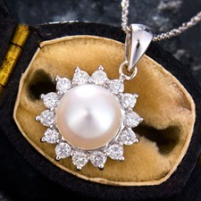 Pendentif femme en argent