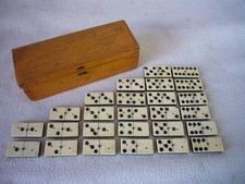 ANCIEN JEU de DOMINOS * OS