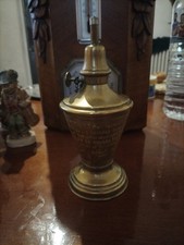 ancienne lampe à essence minérale pigeon à plaque rapportée