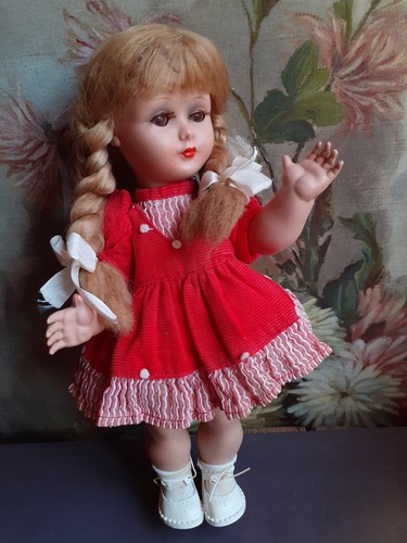 Jolie poupée bella ancienne - bella,