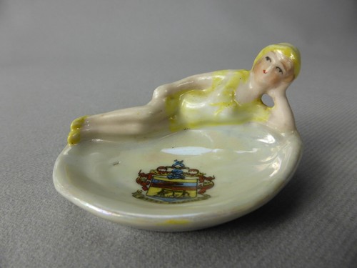Figurine porcelaine baigneuse - porcelaine,