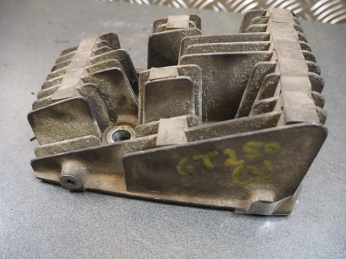 Suzuki gt250 1976 - 1976, 11111-18620