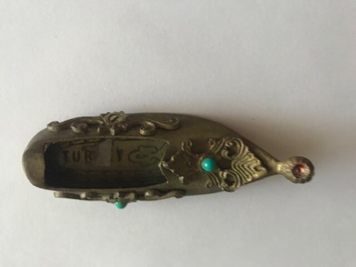 Metal figurine babouche - metal,