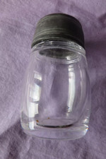 Ancienne  salière couvercle