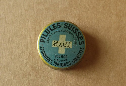 Charmante petite boite metal - ,