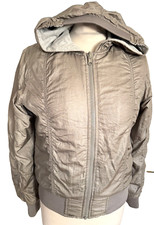 BLOUSON DOUBLEE A VEC CAPUCHE IKKS TAILLE PETIT L TBE