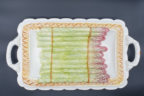 Grand plat asperges en - grand,