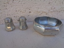 salières et poivrières