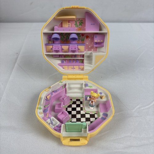 Polly pocket hair salon - hair, 1990