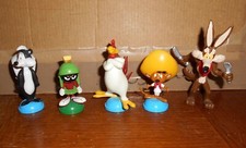 Lot 5 Figurines LOONEY TOONS