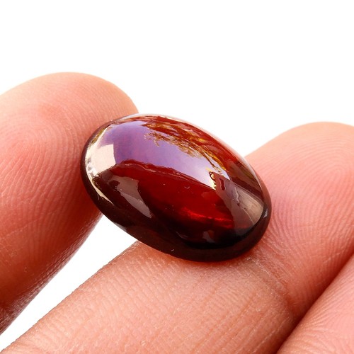 Cabochon grenat rouge naturel