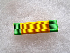 Une barrette de médaille