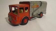 MATCHBOX CAMION POUBELLE SERIES KING SIZE REFUSE TRUCK BY LESNEY no dinky toys