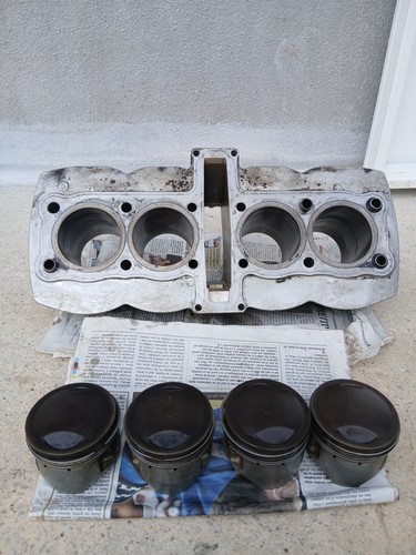 Haut moteur cylindres - , /