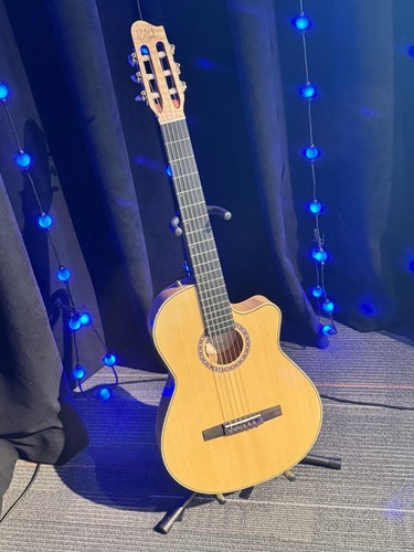 Godin arena flame - godin, maple