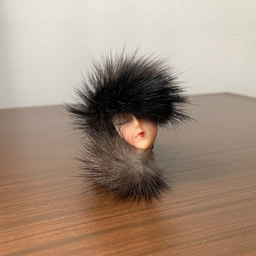 Broche vintage femme avec