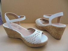 Sandale compensée liège "Les Petites Bombes" cuir blanc pointure 37