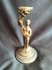 Pied de lampe à pétrole femme/sujet porteur en régule patiné / Art Nouveau