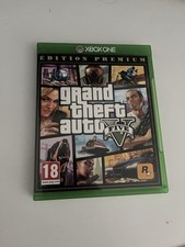 grand theft auto 5 xbox one complet notice et carte version fr en tres bon ètat