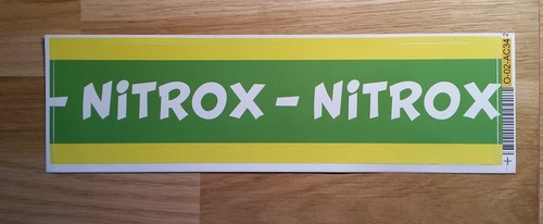 Autocollant adhésif - /, /