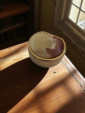 Petite boite vintage en onyx et laiton, objet de collection ancien